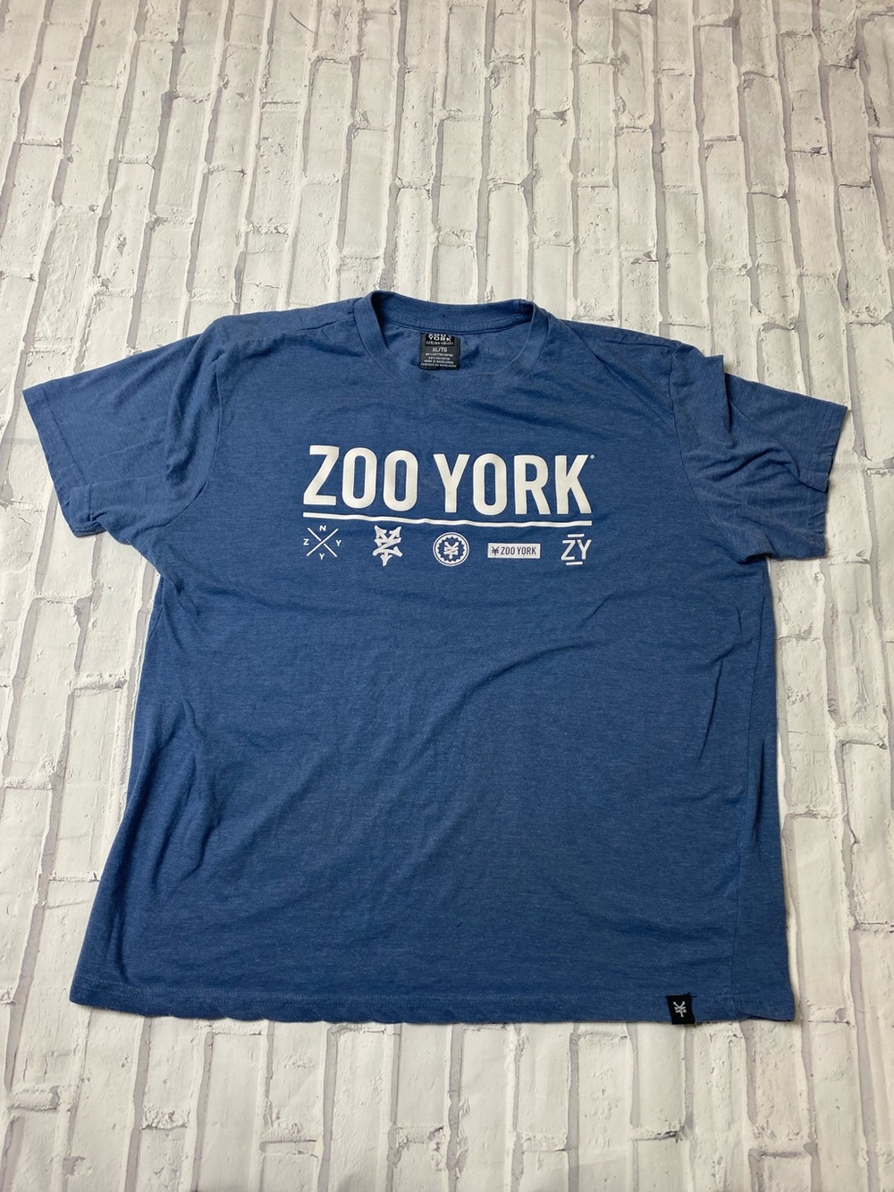 Zoo York Men's Blue Graphic Short Sleeve Tee